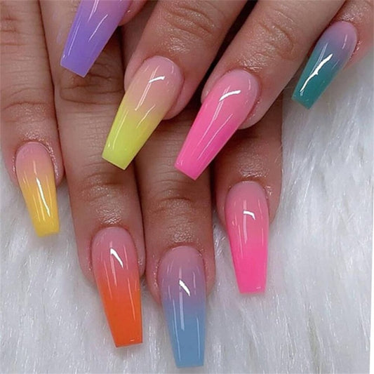Babyboomer Nails mit Farbe