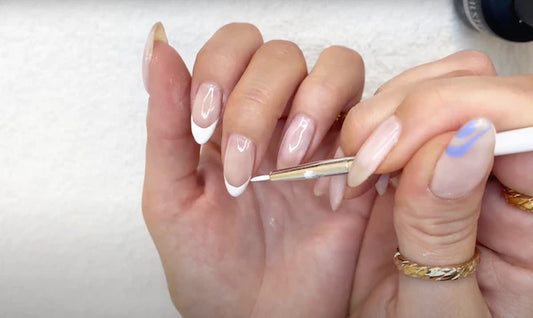 Französische Nägel – Schritt-für-Schritt-Anleitung